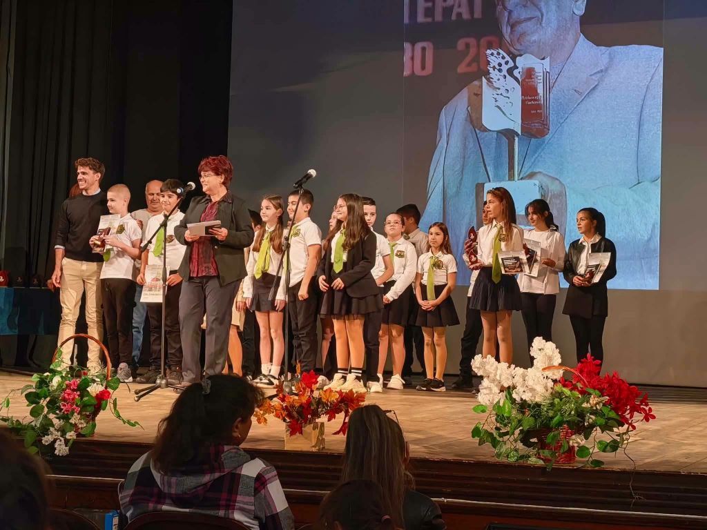 Национален рецитаторски конкурс „Небесен гурбетчия“ по стихове на Ивайло Балабанов 3