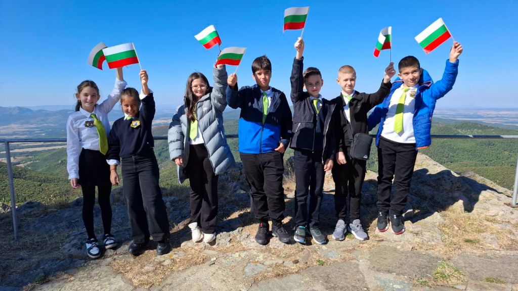 ВАЗОВЦИ С ПРЕКЛОНЕНИЕ И ГОРДОСТ НА ВРЪХ ШЕЙНОВЕЦ! 15